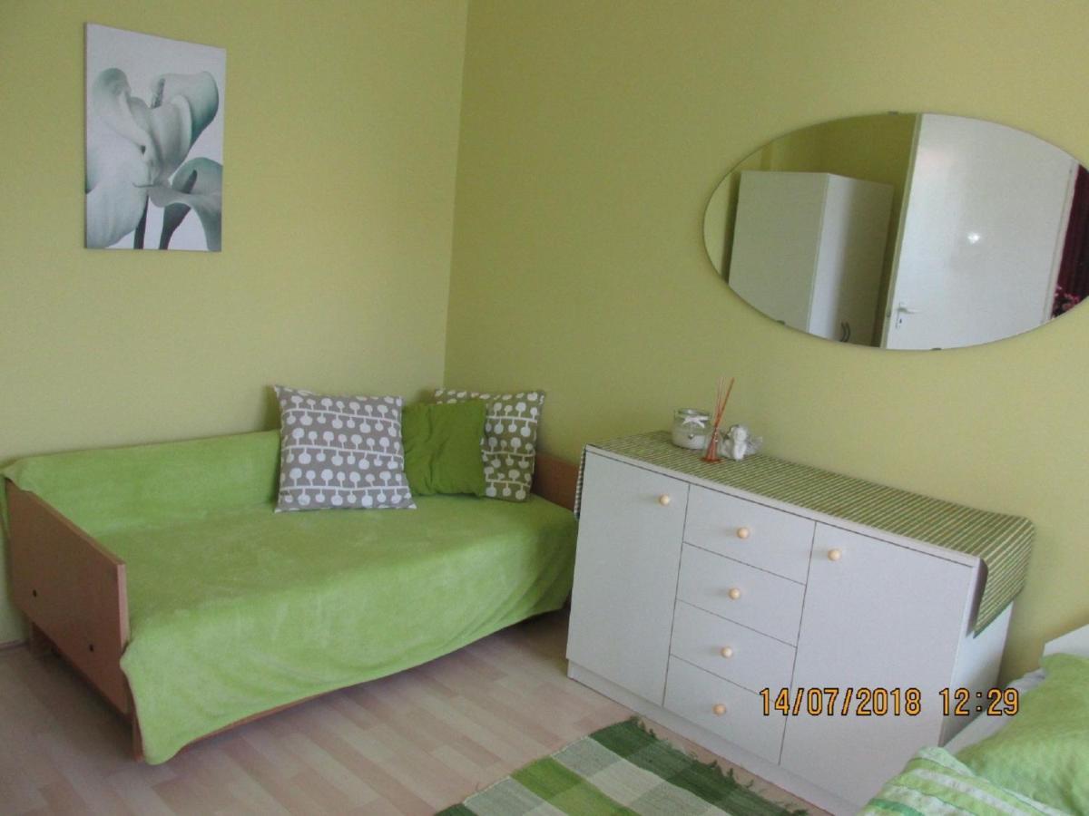 Holiday Home In Balatonkeresztur 19455 חדר תמונה